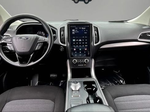 Used 2024 Ford Edge SE AWD/4WD image 7