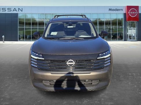 New 2026 Nissan Kicks SV w/ SV Premium Package image 2