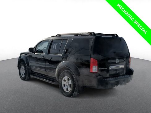 Used 2007 Nissan Pathfinder SE w/ SE Premium Pkg image 6