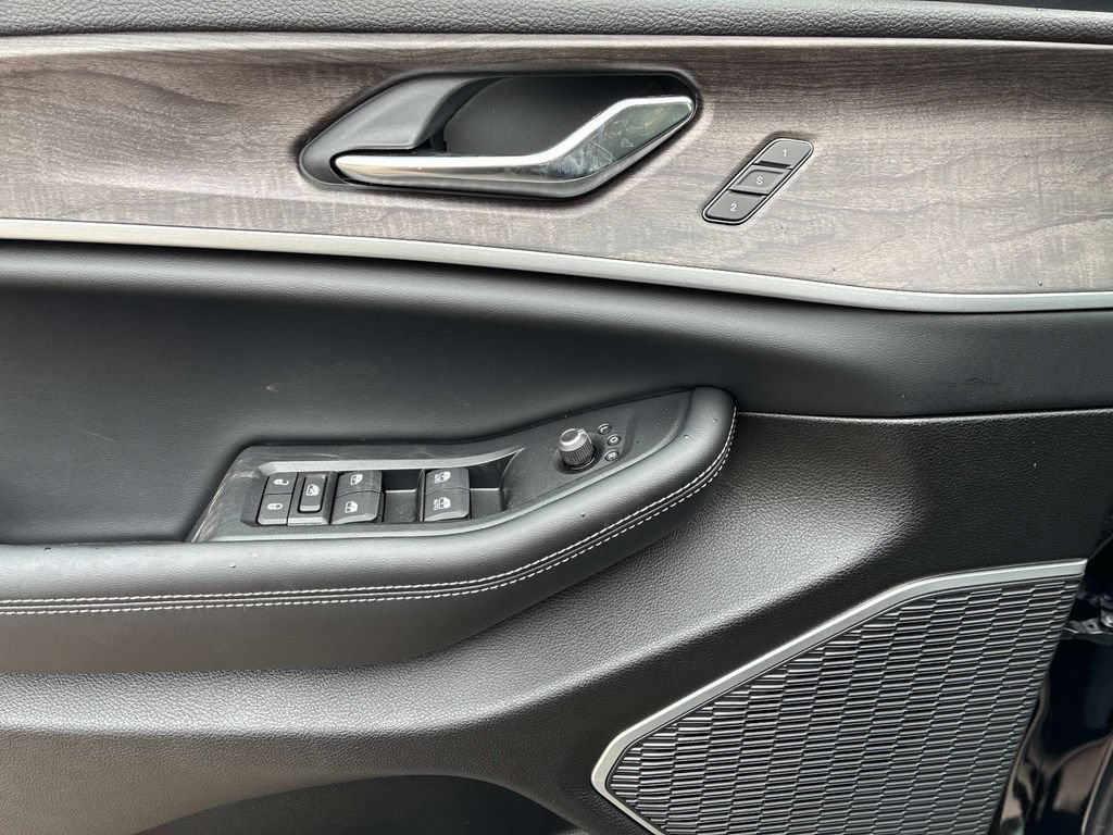 New 2026 Jeep Grand Cherokee Limited AWD/4WD image 10