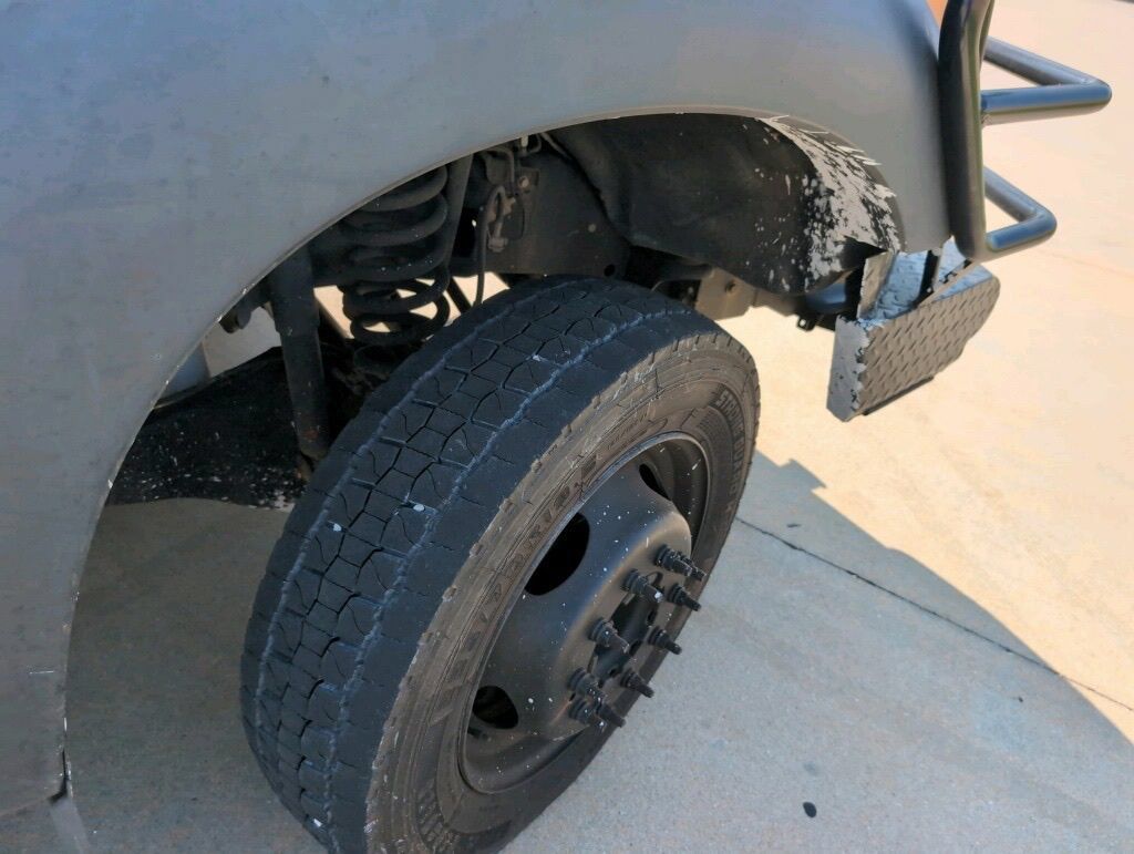 Used 2016 Ford F450 XLT w/ Ambulance Prep Package RWD image 27