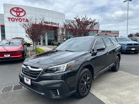 Used 2021 Subaru Outback Premium AWD/4WD image 1