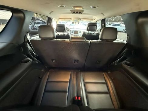 Used 2017 Ford Explorer XLT FWD image 18