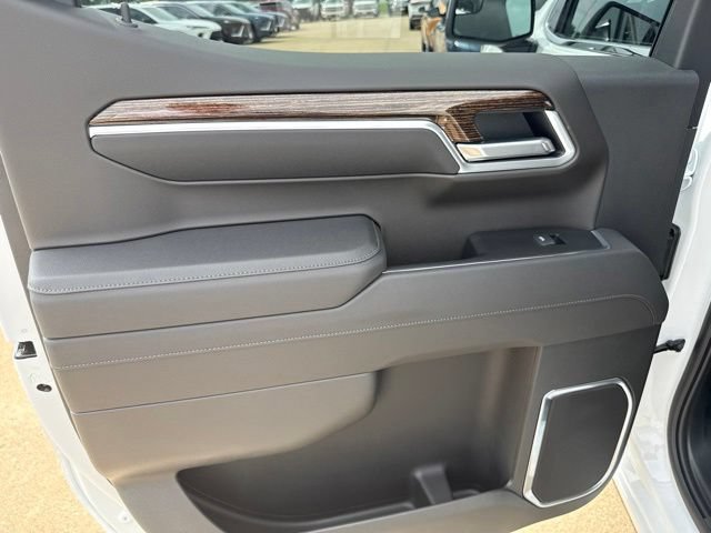 New 2026 GMC Sierra 1500 SLE w/ Preferred Package AWD/4WD image 14