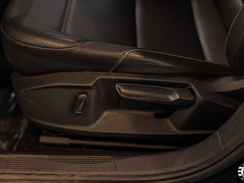 Used 2017 Volkswagen Golf Alltrack S image 22