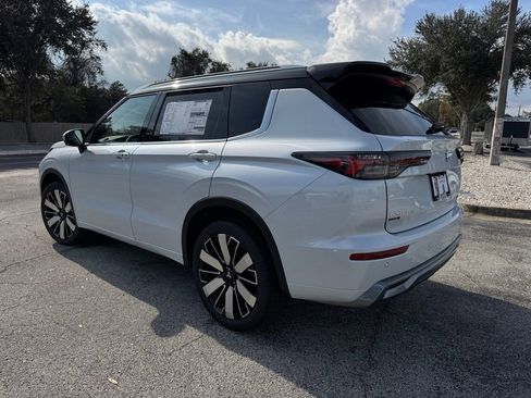 New 2026 Mitsubishi Outlander SEL FWD image 5