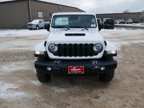 New 2026 Jeep Gladiator Sport image 9