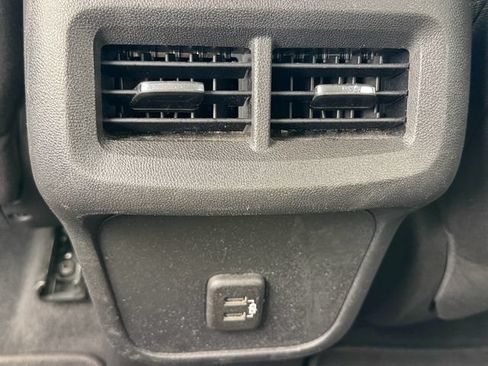 Used 2021 Chevrolet Equinox LS w/ LS Convenience Package FWD image 13