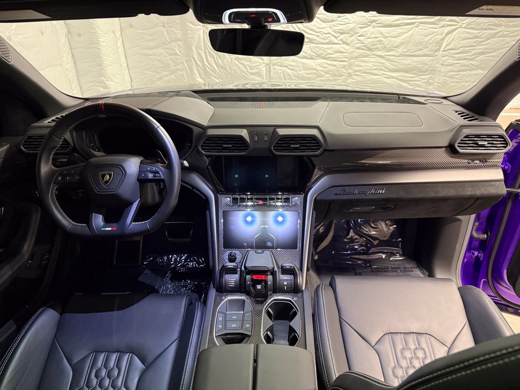 Used 2023 Lamborghini Urus Performante AWD/4WD image 4