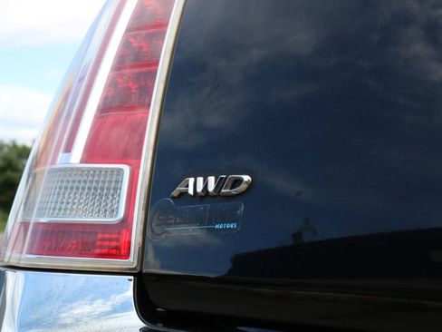Used 2011 Chrysler 300 C AWD/4WD image 14