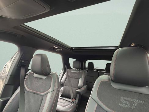 New 2026 Ford Explorer ST w/ Sun And Sound Package image 31