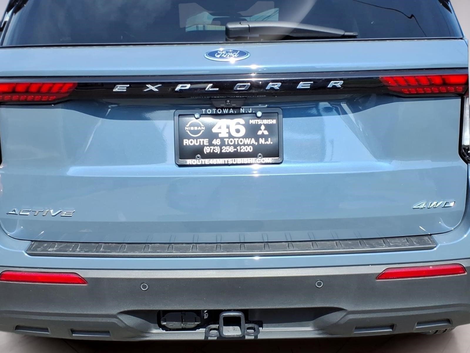 Used 2026 Ford Explorer Active AWD/4WD image 6