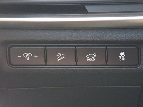 Used 2024 Kia Telluride EX w/ EX Captain's Chair Package image 29