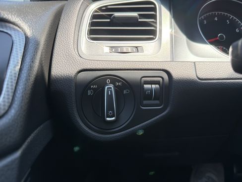 Used 2017 Volkswagen Golf Alltrack AWD/4WD image 27