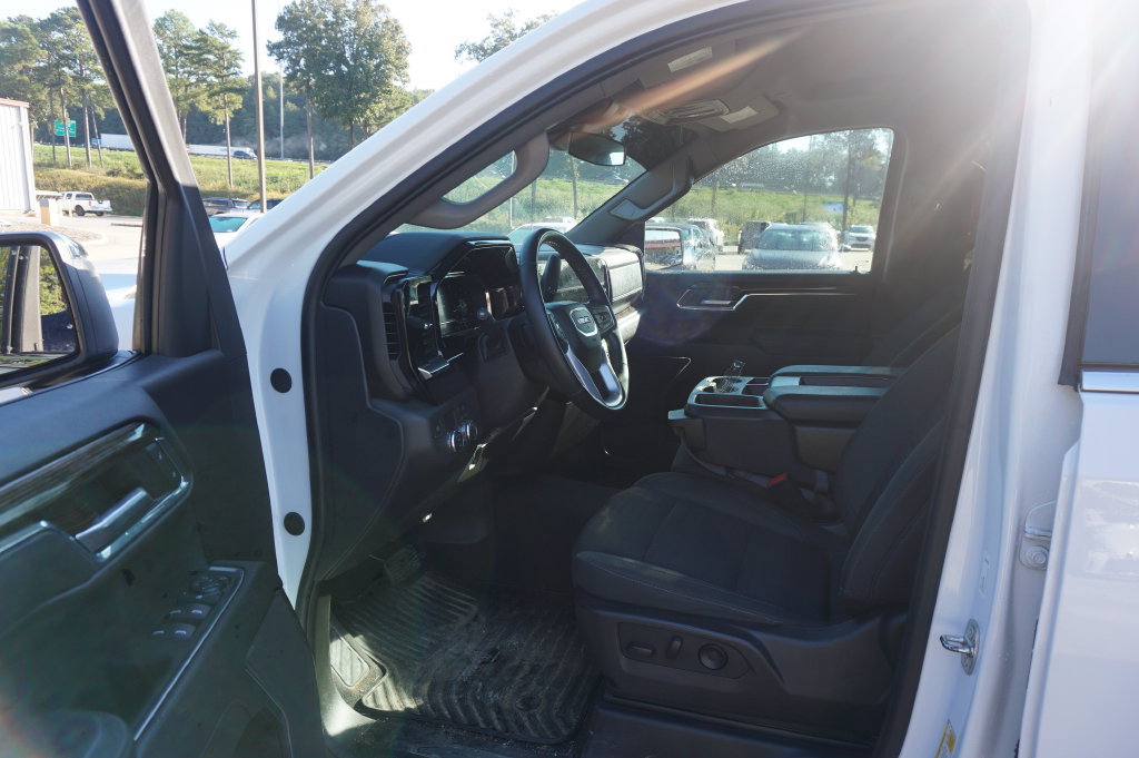 Used 2024 GMC Sierra 1500 SLE RWD image 2