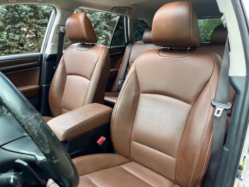 Used 2017 Subaru Outback 3.6R Touring w/ Protection Package #1 AWD/4WD image 9