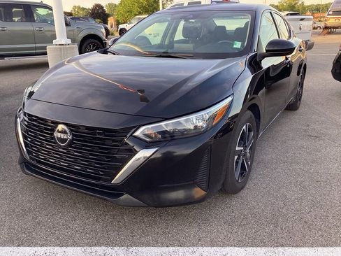 Used 2024 Nissan Sentra SV FWD image 3