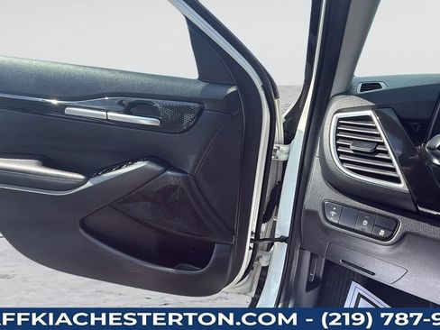 Used 2025 Kia Seltos S AWD/4WD image 27