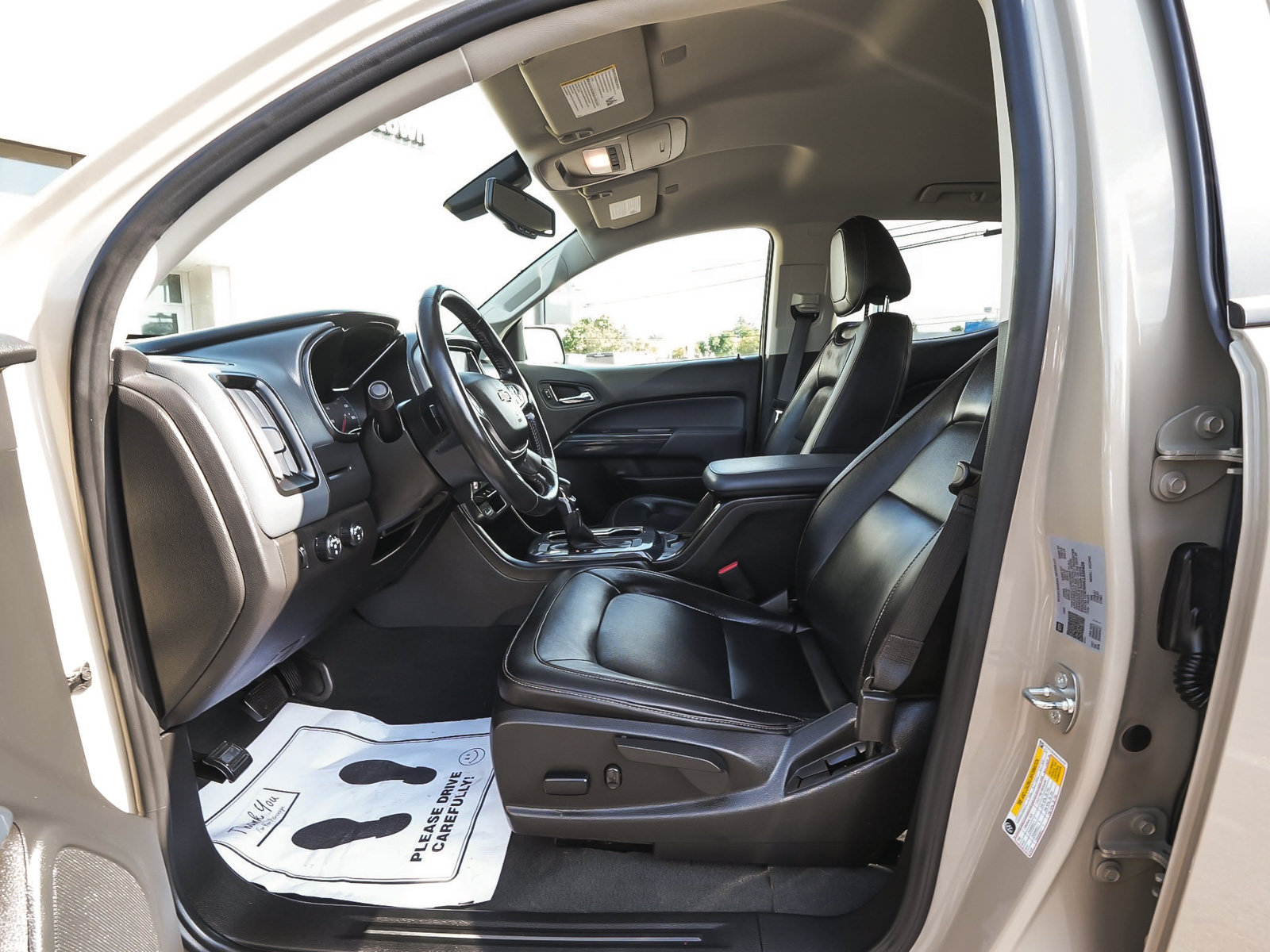 Used 2022 Chevrolet Colorado Z71 AWD/4WD image 33