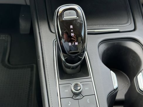 Certified 2023 Cadillac XT4 Luxury image 24