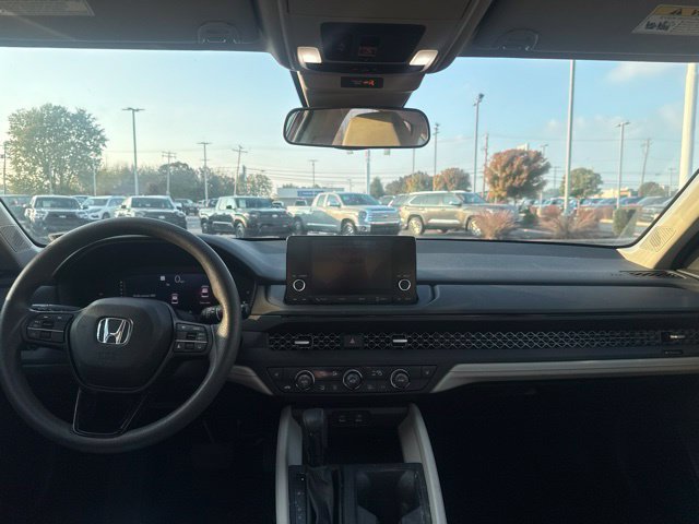 Used 2024 Honda Accord EX image 11