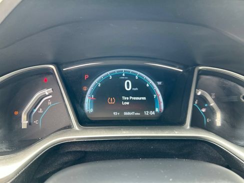 Used 2016 Honda Civic EX image 9