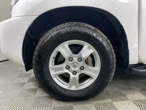 Used 2017 Toyota Sequoia SR5 image 11