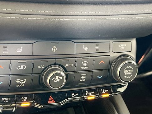 Used 2022 Dodge Durango GT AWD/4WD image 20