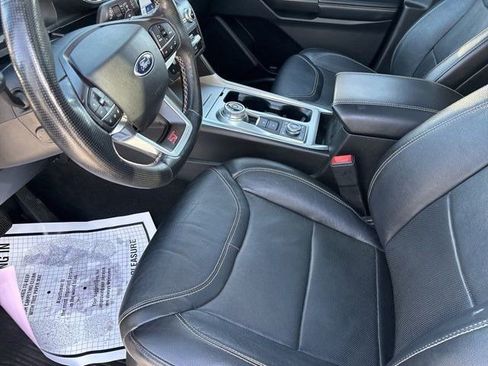 Used 2020 Ford Explorer ST w/ ST Street Pack image 11