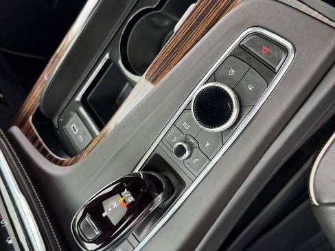 Certified 2023 Cadillac Escalade Premium Luxury AWD/4WD image 23