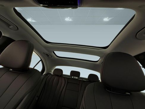 New 2026 Mercedes-Benz E 450 4MATIC Sedan image 13