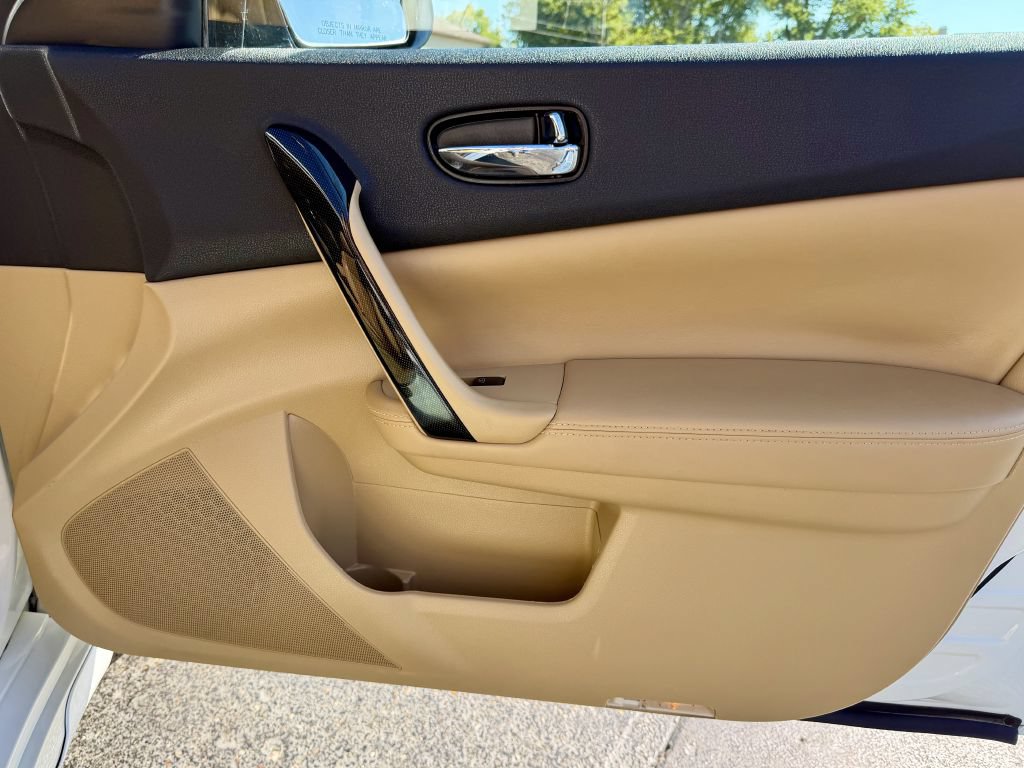 Used 2011 Nissan Maxima 3.5 SV w/ Monitor Pkg FWD image 24