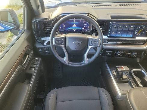 Used 2025 Chevrolet Silverado 1500 LT Trail Boss image 17