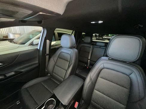 Used 2025 Chevrolet Equinox LT w/ Convenience Package II image 10