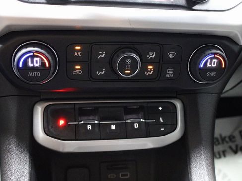 Used 2023 GMC Acadia SLE w/ Driver Convenience Package image 31