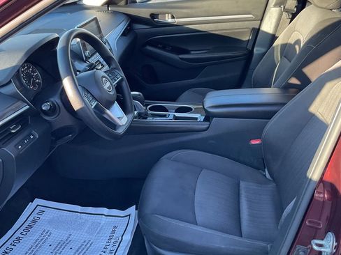 Used 2023 Nissan Altima 2.5 SV image 21
