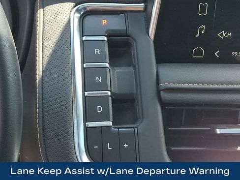 Used 2023 GMC Yukon XL AT4 w/ LPO, Floor Liner Package AWD/4WD image 11