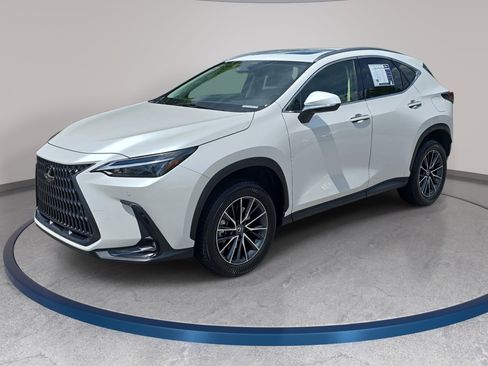 Used 2024 Lexus NX 250 FWD image 1