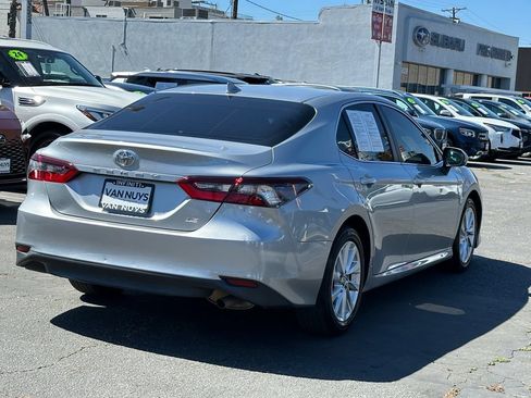 Used 2023 Toyota Camry LE FWD image 7