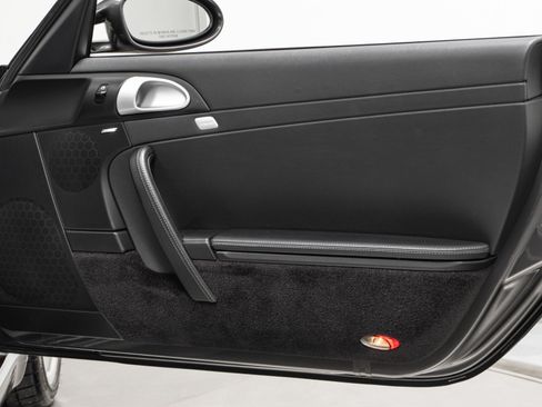 Used 2006 Porsche 911 Carrera S RWD image 30