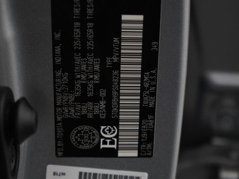 Used 2023 Toyota Highlander XLE image 31