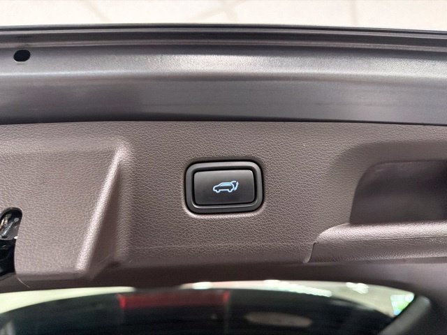 Used 2015 Toyota Highlander Limited AWD/4WD image 15