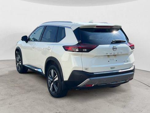 Used 2023 Nissan Rogue SL w/ SL Premium Package AWD/4WD image 3