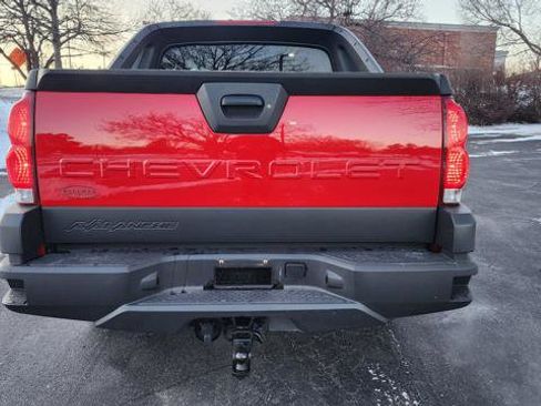 Used 2003 Chevrolet Avalanche 4x4 w/ Suspension Package, Off-Road image 10