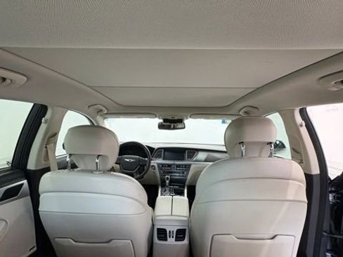 Used 2017 Genesis G80 3.8 w/ Option Group 03 image 29