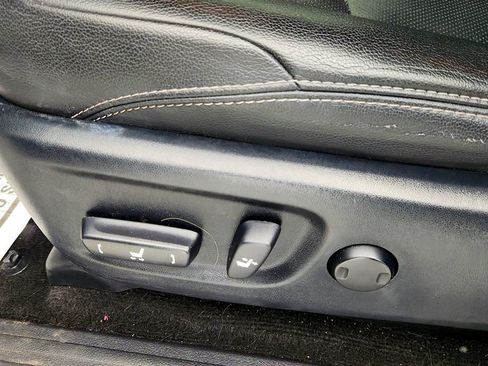 Used 2020 Toyota 4Runner Limited image 12