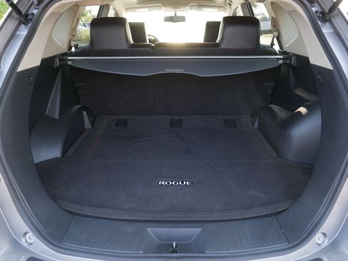 Used 2012 Nissan Rogue SL AWD/4WD image 18