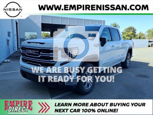 Used 2026 GMC Sierra 1500 SLT AWD/4WD image 1