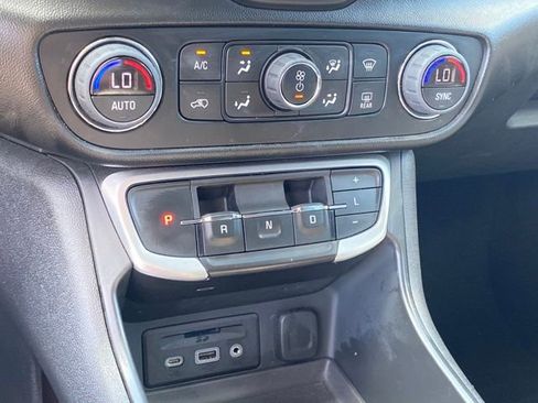 Certified 2022 GMC Terrain SLT w/ LPO, Floor Liner Package image 14