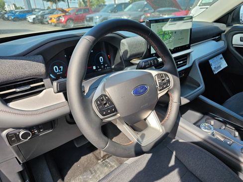 New 2026 Ford Explorer Active AWD/4WD image 20
